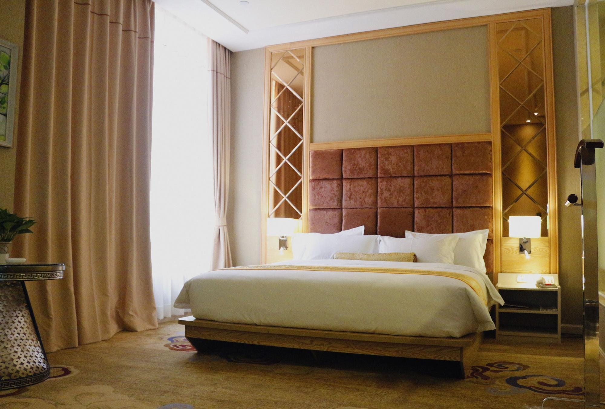 Chengyue Selected Hotel Guangzhou Junye Nangang Branch מראה חיצוני תמונה