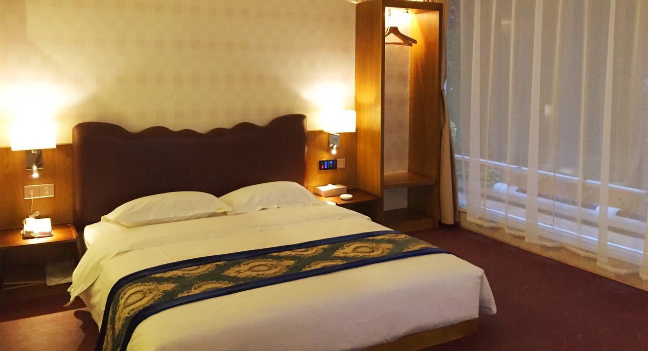 Chengyue Selected Hotel Guangzhou Junye Nangang Branch מראה חיצוני תמונה
