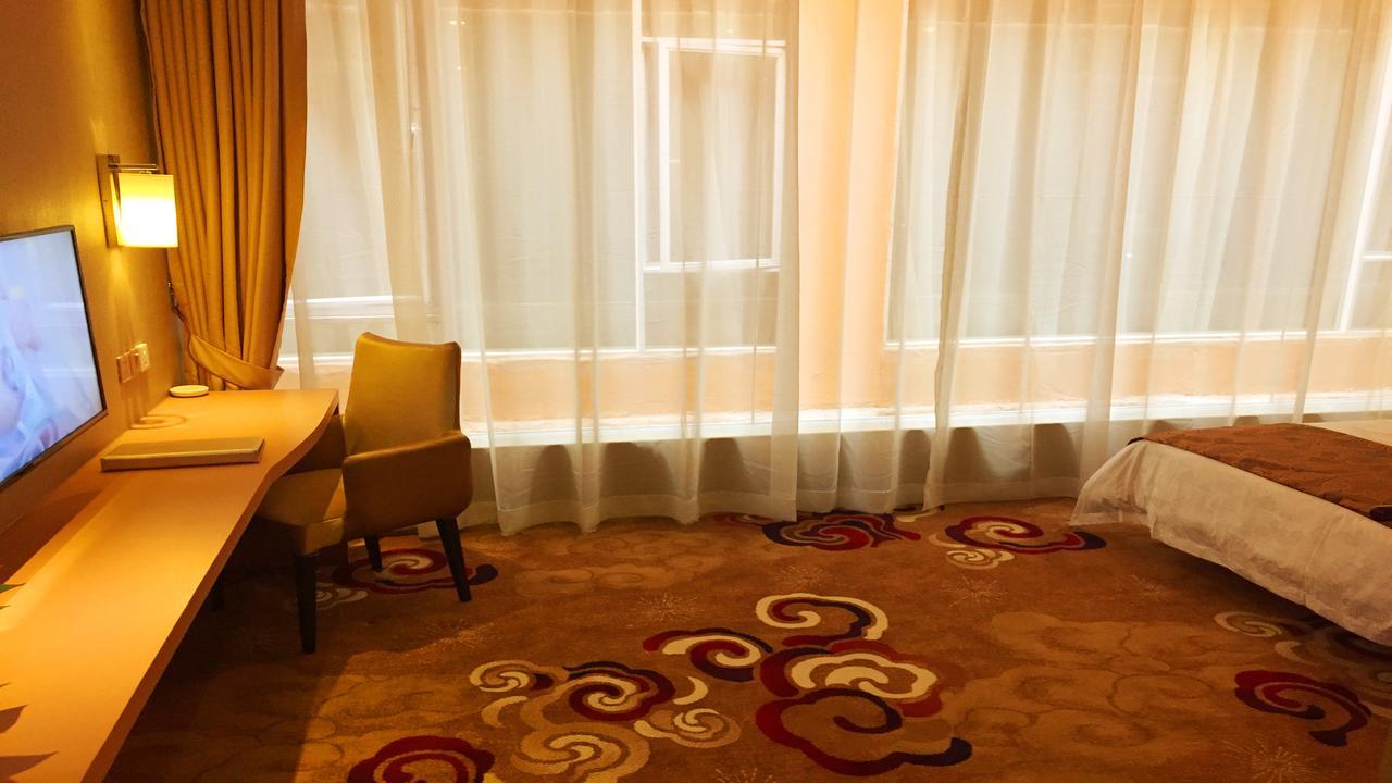 Chengyue Selected Hotel Guangzhou Junye Nangang Branch מראה חיצוני תמונה