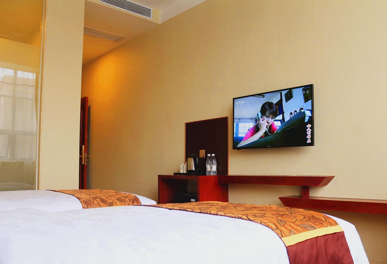 Chengyue Selected Hotel Guangzhou Junye Nangang Branch מראה חיצוני תמונה