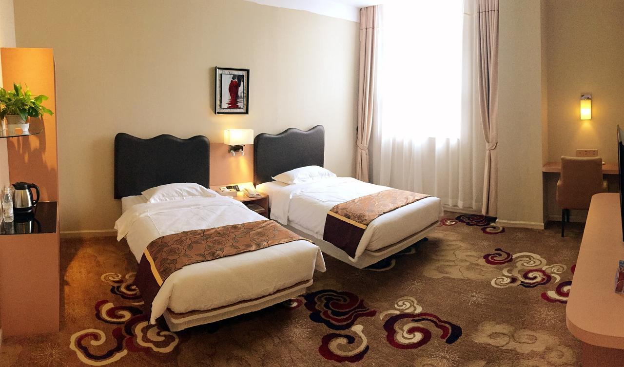 Chengyue Selected Hotel Guangzhou Junye Nangang Branch מראה חיצוני תמונה