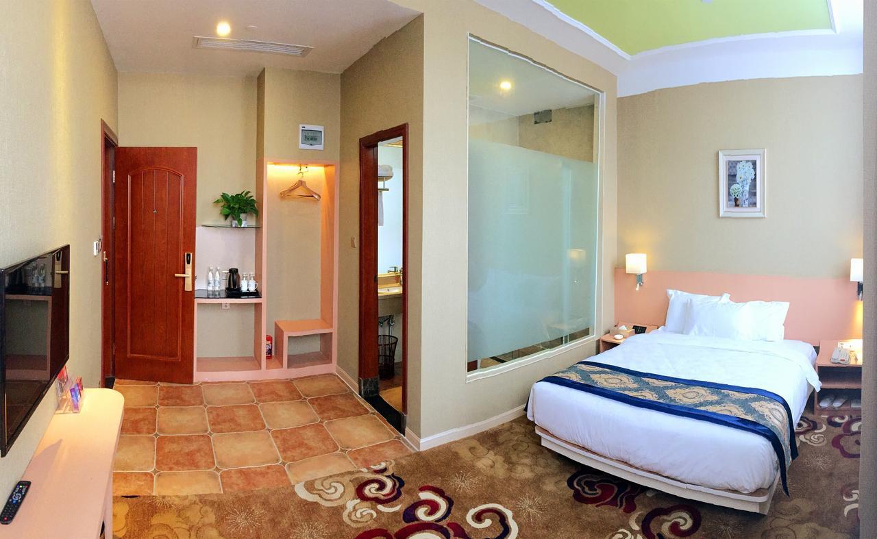 Chengyue Selected Hotel Guangzhou Junye Nangang Branch מראה חיצוני תמונה