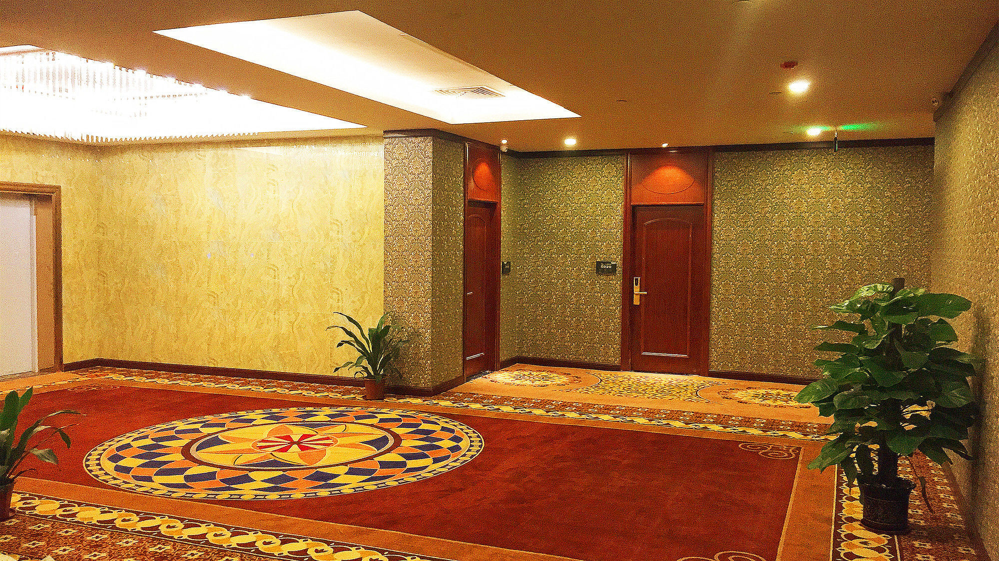 Chengyue Selected Hotel Guangzhou Junye Nangang Branch מראה חיצוני תמונה