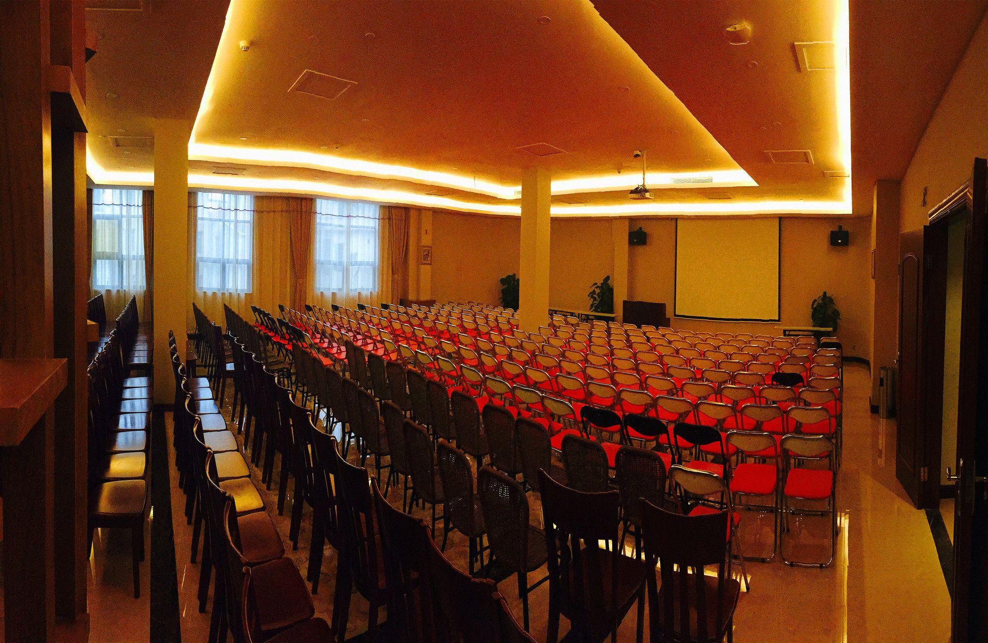 Chengyue Selected Hotel Guangzhou Junye Nangang Branch מראה חיצוני תמונה